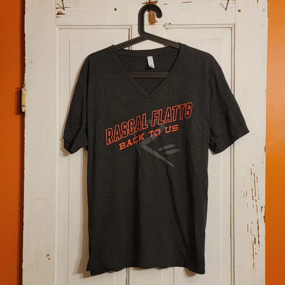 Rascal Flatts Band Merch Back to Us T-shirt V-neck - Black - Women Size XL